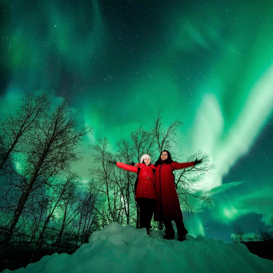 Tromsø Northern Lights Pioneer Tour with Photos Included