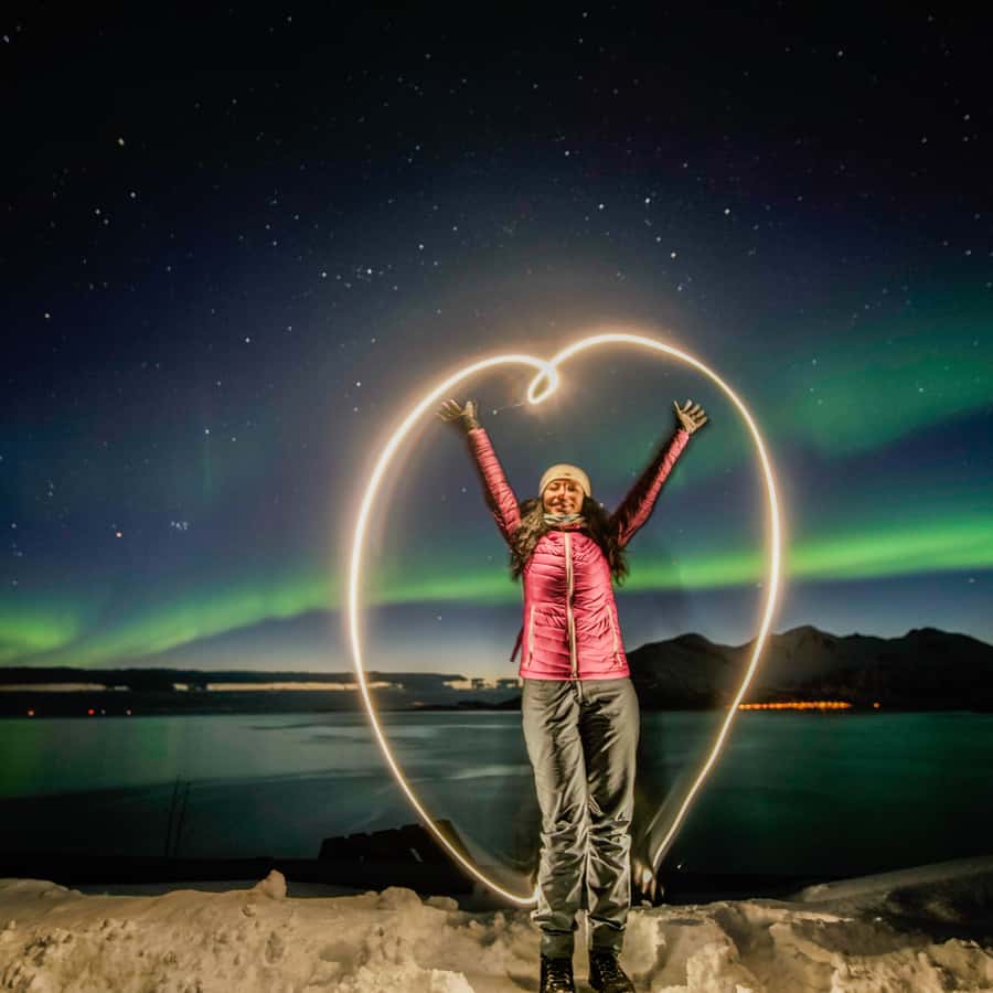 Tromsø Northern Lights Pioneer Tour with Photos Included