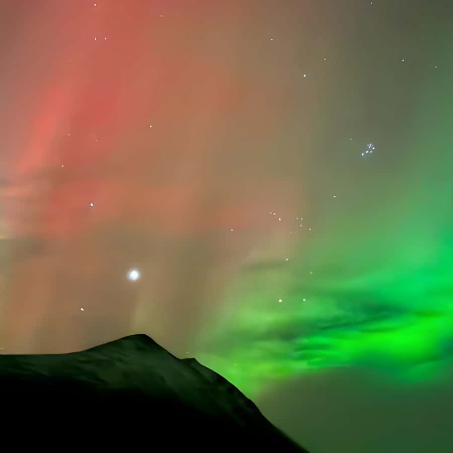 Tromsø Northern Lights Bus Tour with Free Photography