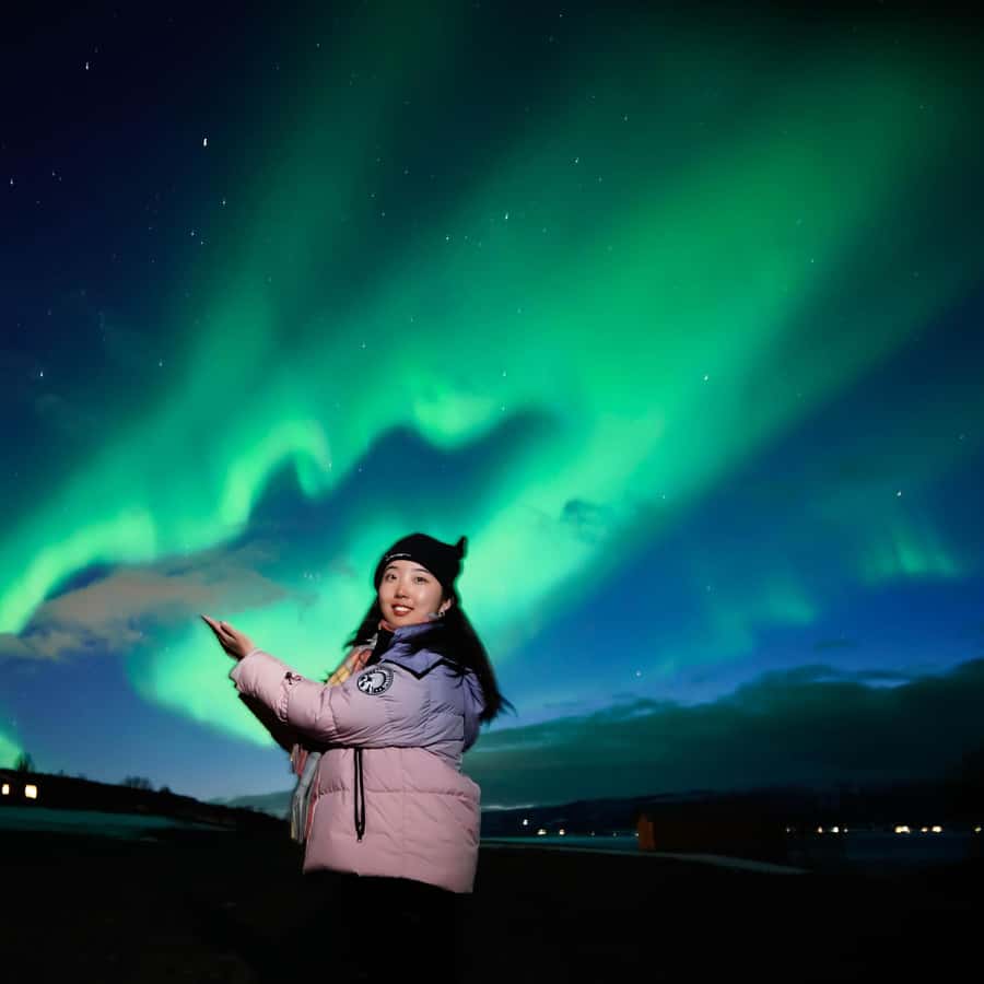 Tromsø Northern Lights Pioneer Tour with Photos Included