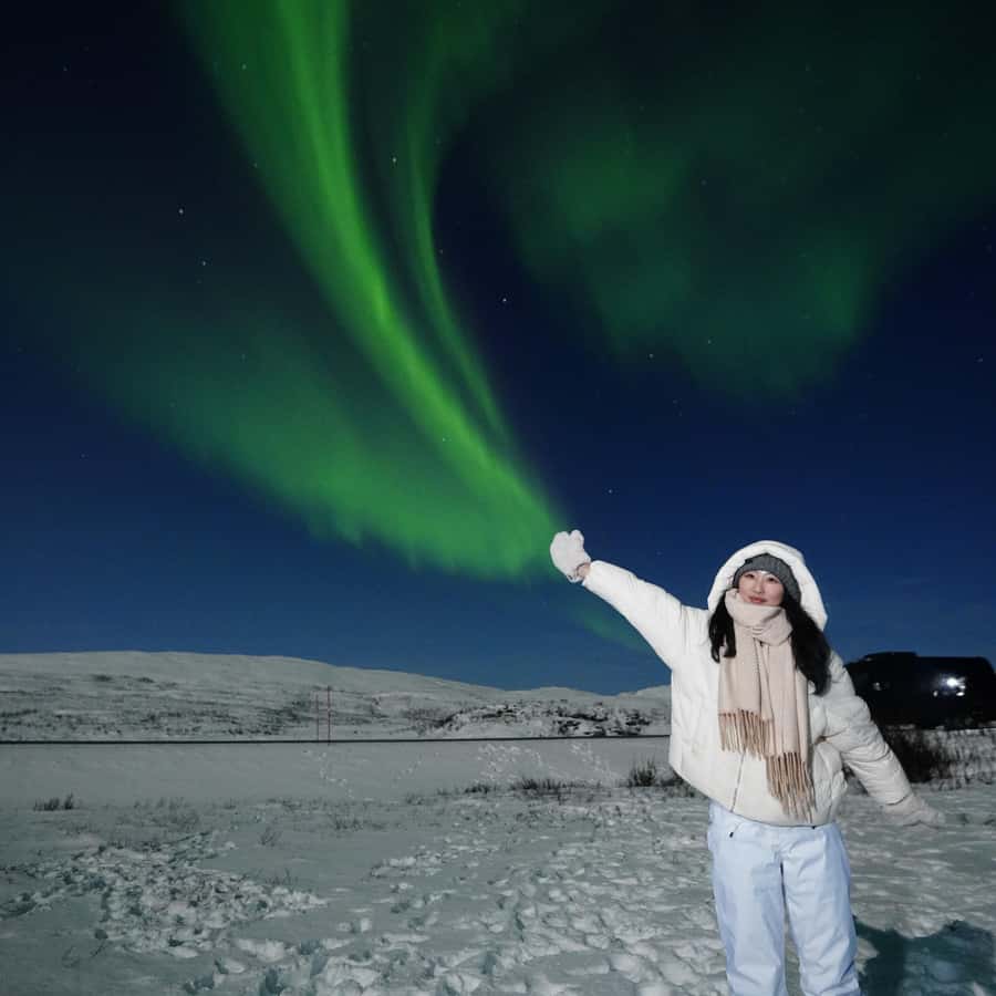 Tromsø Northern Lights Pioneer Tour with Photos Included