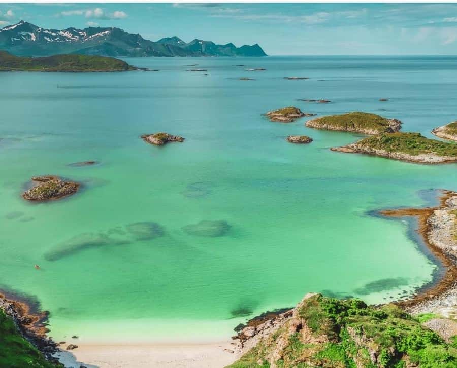 Tromsø Fjords and Sommarøy Islands Tour with Salmon Picnic